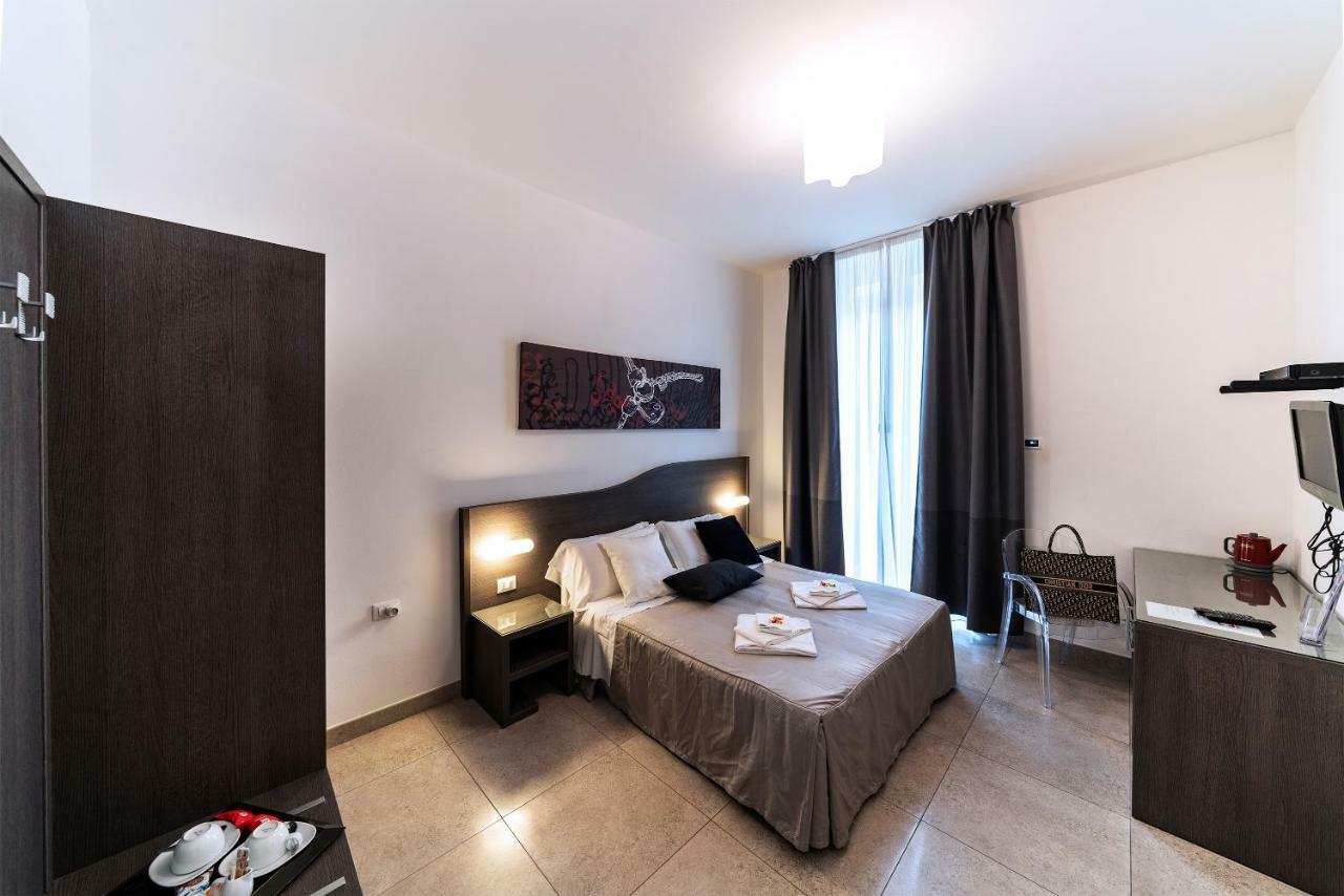 Hotel Urban Chic House 2.0 La Spezia Exterior foto