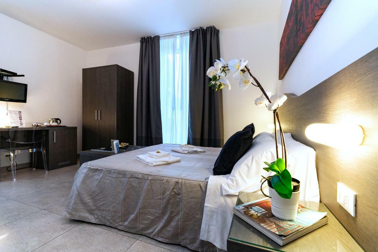 Hotel Urban Chic House 2.0 La Spezia Exterior foto